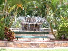 Bauer And Wiles Memorial Fountain - Accommodation Perth 0