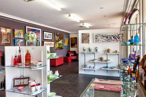 GIGS Art Gallery & Studios - Accommodation Perth 1