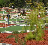 18 Hole Mini Golf - Club Husky - Accommodation Perth