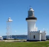 Point Perpendicular Lighthouse and Lookout - Accommodation Perth