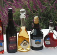 Hartzview Vineyard Heritage Pickers Hut Village - Accommodation Perth