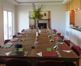 Flyfaire Wines - Accommodation Perth 6
