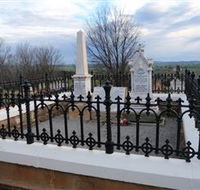 Hamilton Humes Grave - Accommodation Perth
