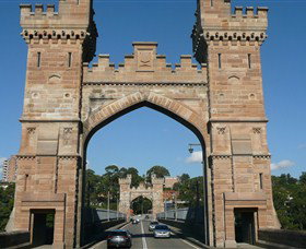 Bailey's Sydney - Tours For People Who Don't Like Tours - Accommodation Perth 6
