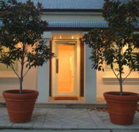 Australian Galleries - Roylston Street - Perth Resorts