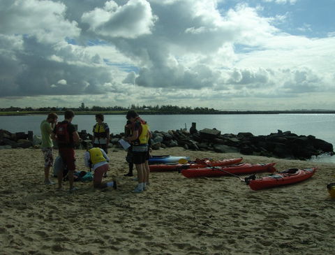 Newcastle Kayak Tours - Perth Resorts 3
