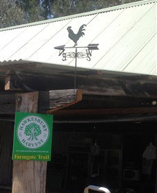 Canoelands Orchard - Accommodation Perth 3
