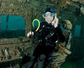 Ex-Hmas Adelaide Dive Site - Accommodation Perth 2