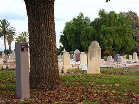 Beliefs Attitudes And Customs Interpretive Trail - West Terrace Cemetery - Perth Resorts 1