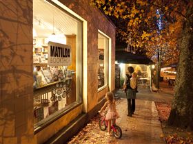 Matilda Bookshop - Perth Resorts 2