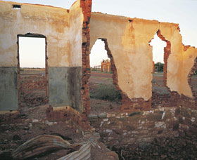 Kookynie Ruins - Accommodation Perth 1