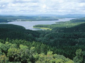 Lake Tinaroo - Accommodation Perth 0