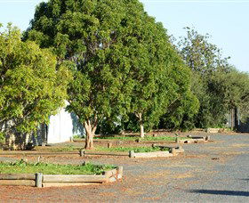 Tallimba Hotel - Accommodation Perth 2