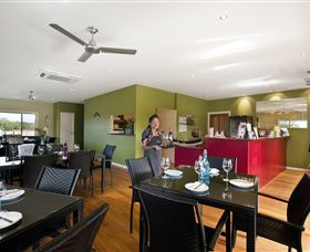 Domaine Asmara - Accommodation Perth 2