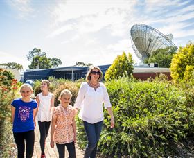 CSIRO Parkes Radio Telescope - Perth Resorts 4