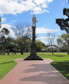 Goondiwindi War Memorial - Accommodation Perth 1