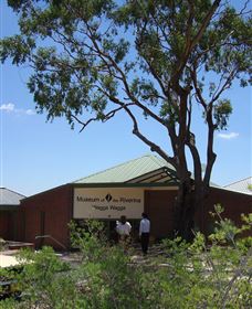 Museum Of The Riverina - Botanic Gardens Site - Perth Resorts 1