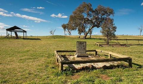 Yuranighs Aboriginal Grave Historic Site - Accommodation Perth 1