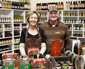 Poppas Fudge And Jam Factory - Accommodation Perth 3