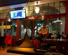 PJ O'Reilly's Irish Pub - Accommodation Perth 1