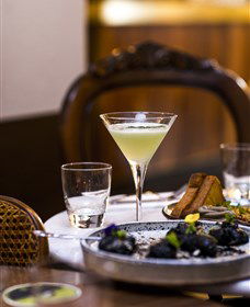 Parlour Wine Room - Perth Resorts 2