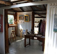 Tin Shed Gallery - Accommodation Perth