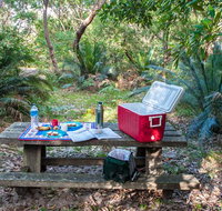 Little Llangothlin picnic area - Perth Resorts