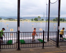 Aqua Golf Penrith - Perth Resorts 2
