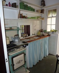 Nutcote - May Gibbs' Home - House Museum - Accommodation Perth 3