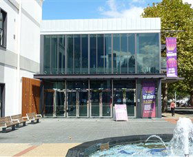 Wollongong Town Hall - Accommodation Perth 1
