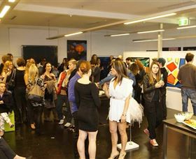 Bondi Art Lounge - Accommodation Perth 0