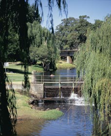 Brunswick ACT Perth Resorts