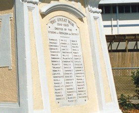 Beenleigh War Memorial - Accommodation Perth 2