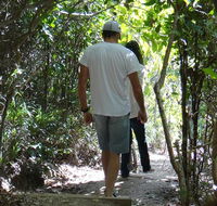 Three Sisters walking track - Accommodation Perth
