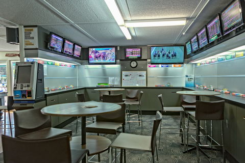Lake Conjola Bowling Club - Accommodation Perth 4