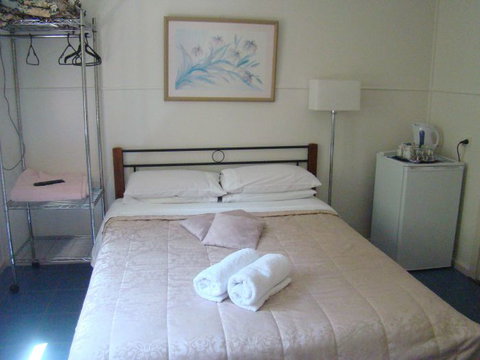 Orchid Guest House - Accommodation Perth 0