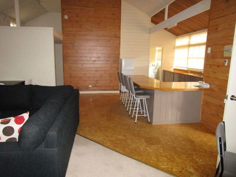 McLean Beach Holiday Park - Accommodation Perth 8