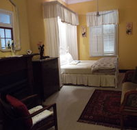 Guy House Bed and Breakfast - Accommodation Perth