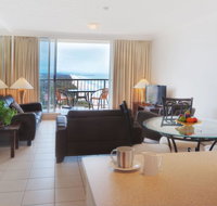 Golden Sands On Main Beach - Perth Resorts