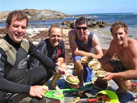 Goin' Off Safaris - Accommodation Perth 15