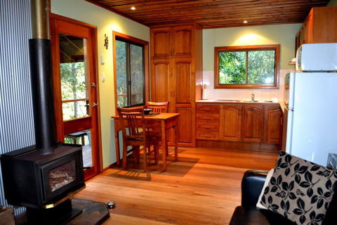 Waterfall Hideout-Rainforest Cabin For Couples - Accommodation Perth 0