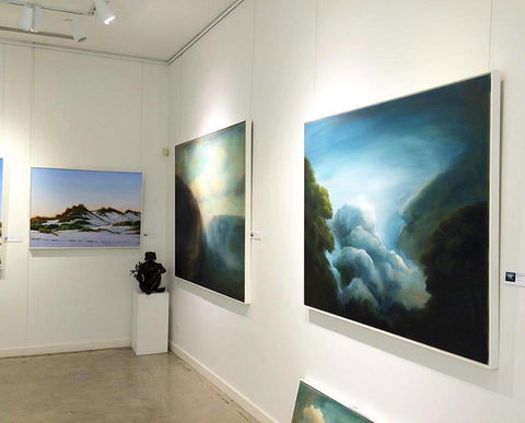 Gallery One - Perth Resorts 3