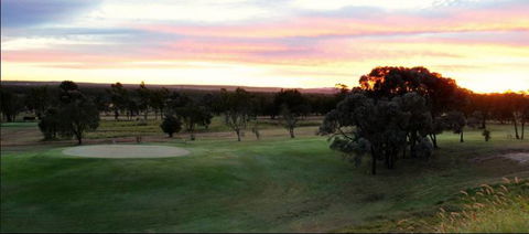 Moranbah Golf Club Inc. - Accommodation Perth 3