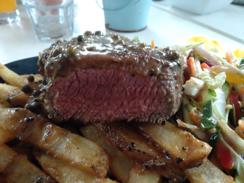 Airlie Beach Party Bus - Perth Resorts 4