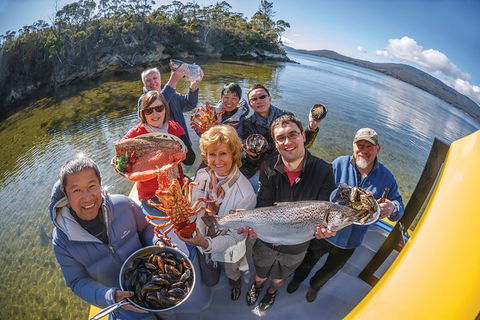 Fresh From The Ocean: Tasmanian Seafood Gourmet Full-Day Cruise Including Lunch - Accommodation Perth 12