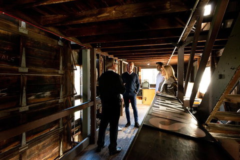 Adelaide Oval Stadium Tour - Perth Resorts 7