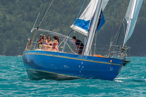 Whitsundays Sailing Experience On America's Cup Yacht Southern Cross - Perth Resorts 0
