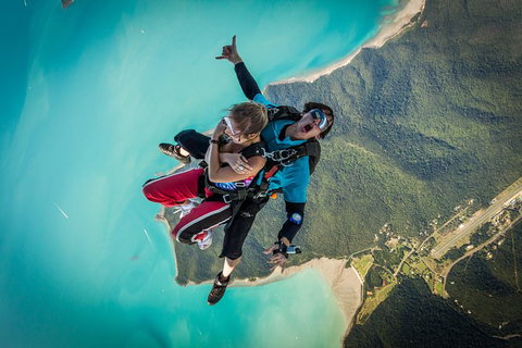 Airlie Beach Tandem Skydive - Perth Resorts 6