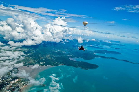 Airlie Beach Tandem Skydive - Perth Resorts 5