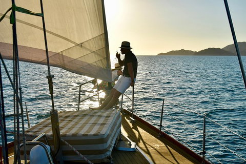 Magnetic Island Twilight Sailing Cruise - Accommodation Perth 0